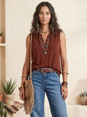 Time and Tru Deep Earthy Brown Tie Front Sleeveless Top Women's Medium